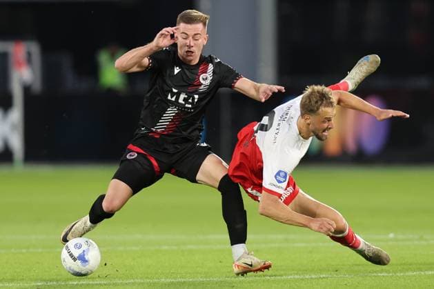 Karlo Abramovic of Zrinjski battles for the ball with David Min of FC Utrecht during the match FC Utrecht - Zrinjski at the Galgenwaard for the Europa League (play-off) season 2024-2025 in Utrecht, Netherlands on 28 august 2025, (photo by Peter Lous EYE4images DeFodi Images)