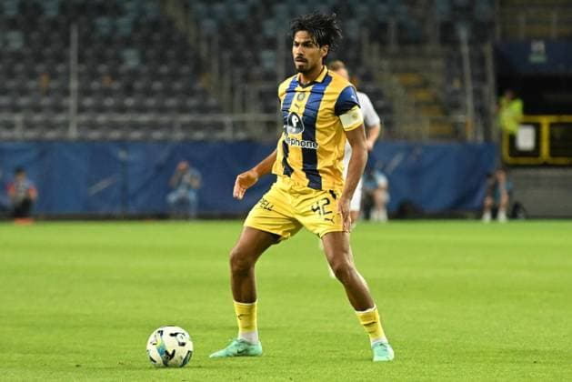 2025.08.28 Lublin Pilka nozna eliminacje Ligi Europy UEFA sezon 2025 2026 Dinamo Kijow - Maccabi Tel-Aviv N z Dor Peretz Foto Wojciech Szubartowski PressFocus 2025.08.28 Lublin Football UEFA Europa League season 2025 2026 Dinamo Kyiv - Maccabi Tel-Aviv Dor Peretz Credit: Wojciech Szubartowski PressFocus NEWSPIX.PL --- newspix.pl POLAND OUT! 