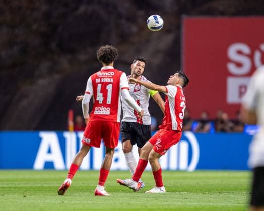 August 28, 2025, Braga, Braga, Portugal: FRAN NAVARRO from SC Braga seen on action during the UEFA Europe League 2025 26 playoff match between SC Braga and Lincoln Red Imps at Estadio Municipal de Braga on August 28, 2025 in Braga, Portugal. Braga Portugal - ZUMAl192 20250828_zsp_l192_028 Copyright: xMiguelxLemosx