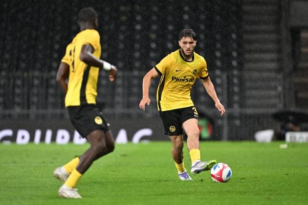 28.08.2025, Bern, Wankdorf, Uefa Europa League, Playoffs, BSC Young Boys - Slovan Bratislava, 3 Jaouen Hadjam (Young Boys). Bern Wankdorf Bern Switzerland Copyright: xJustPictures.ch ManuelxWinterbergerx jp-de-MaWi-MWI_1353