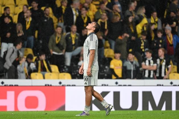 28.08.2025, Bern, Wankdorf, Uefa Europa League, Playoffs, BSC Young Boys - Slovan Bratislava, 13 David Strelec (Bratislava) ist nach der Niederlage enttäuscht. Bern Wankdorf Bern Switzerland Copyright: xJustPictures.ch ManuelxWinterbergerx jp-de-MaWi-MWI_1394