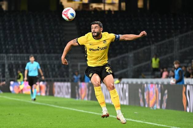 28.08.2025, Bern, Wankdorf, Uefa Europa League, Playoffs, BSC Young Boys - Slovan Bratislava, 23 Loris Benito (Young Boys). Bern Wankdorf Bern Switzerland Copyright: xJustPictures.ch ManuelxWinterbergerx jp-de-MaWi-MWI_1180