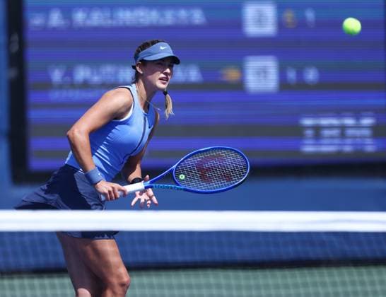 2025 US Open Tennis Championships, Day Five, Billy Jean-King Tennis Centre, Flushing Meadows, New York, USA, 28 08 2025 Anna Kalinskaya in action during her second round match against Yulia Putintseva (KAZ) in the 2025 US Open at Flushing Meadows New York Billy Jean King Tennis Centre, Flushing Meadows New York USA Copyright: xMarkxGreenwoodx