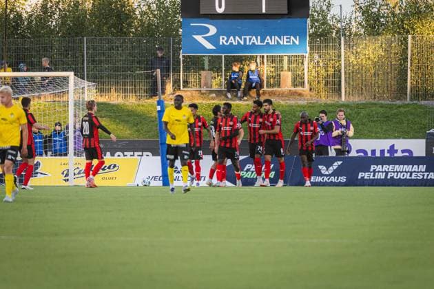 xxkeikkaxx 20250828 Kuopio UEFA Europa League Qualifier Play-offs ottelu KuPS vs FC Midtjylland. Kuvassa Midtjylland juhlii avausmaalia. Niklas Pehkonen All Over Press