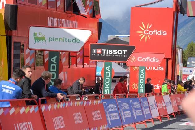 La Vuelta - 80th Tour of Spain 2025 - Stage 6 Fans gather at the finish line in stage 6 of La Vuelta 2025, which connects Olot in Girona and Pal in Andorra, in Pal, Andorra, on August 28, 2025. Andorra Andorra  Copyright: xMartinxSilvaxCosentinox originalFilename:silvacosentino-fansinth250828_npOe8.jpg