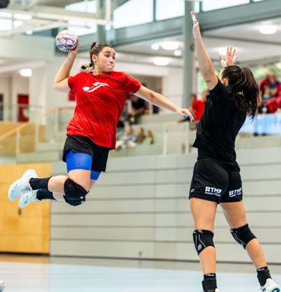 28.08.2025, GER, Handball, Frauen, Saison 2025 2026, Alsco 1.Bundesliga, Thueringer HC Saisoneröffnung öffentliches Training Mannschaftspraesentation Giulia Guarieiro (Thueringer HC,13) 99947 Bad Langensalza Salza Halle Sporthalle Mehrz Thüringen Deutschland