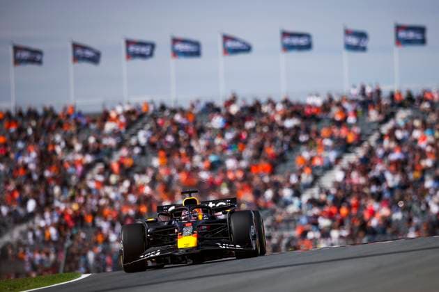 F1 - DUTCH GRAND PRIX 2025 01 VERSTAPPEN Max (nld), Red Bull Racing RB21, action during the 2025 Formula 1 Heineken Dutch Grand Prix, 15th round of the 2025 FIA Formula One World Championship, WM, Weltmeisterschaft from August 29 to 31, 2025 on the Zandvoort Circuit, in Zandvoort, Netherlands - ZandvoortNetherlands  Copyright: xXavixBonillax