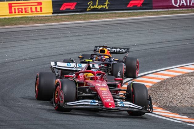 Formula 1 Heineken Dutch Grand Prix 2025 Laurent Lefebvre OVERTAKE MAXPPP - Zandvoort 29 08 2025 44 HAMILTON Lewis (gbr), Scuderia Ferrari HP, and 01 VERSTAPPEN Max (nld), Oracle Red Bull Racing, action at the Formula 1 Heineken Dutch Grand Prix 2025, the 15th round of the 2025 FIA Formula 1 World Championship, WM, Weltmeisterschaft at Circuit Zandvoort in Zandvoort, Netherlands, from 28 to 31 August 2025 Zandvoort Netherlands  Copyright: xOVERTAKE MAXPPPxLaurentxLefebvrex OVT202508299330 OVT202508299330