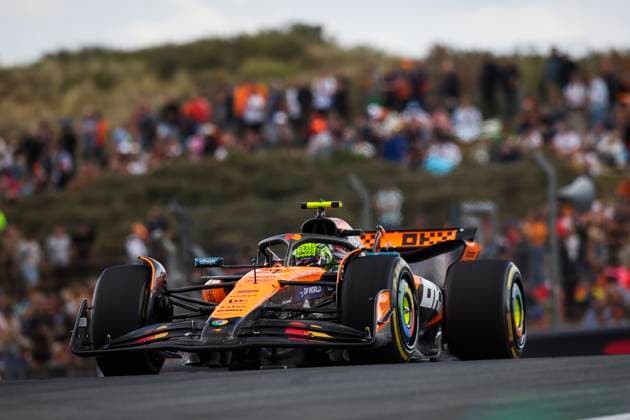 F1 - DUTCH GRAND PRIX 2025 04 NORRIS Lando (gbr), McLaren F1 Team MCL39, action during the 2025 Formula 1 Heineken Dutch Grand Prix, 15th round of the 2025 FIA Formula One World Championship, WM, Weltmeisterschaft from August 29 to 31, 2025 on the Zandvoort Circuit, in Zandvoort, Netherlands - ZandvoortNetherlands  Copyright: xXavixBonillax