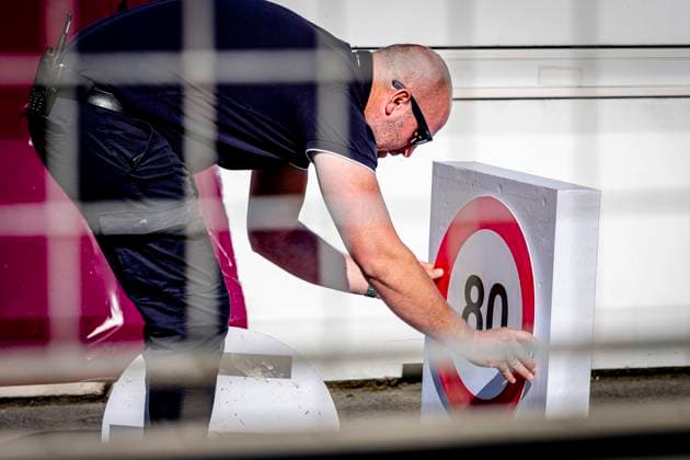80 km instead 60 km in the pitlane during the match Formula 1 Zandvoort friday 2025, free practice at the Formula 1 circuit Zandvoort for the Formula One Zandvoort friday 2025 season 2025-2026 in ZANDVOORT, Netherlands on 29 august 2025, (photo by Marcel van Dorst EYE4images DeFodi Images) DATUM AANPASSEN!!!!!!!