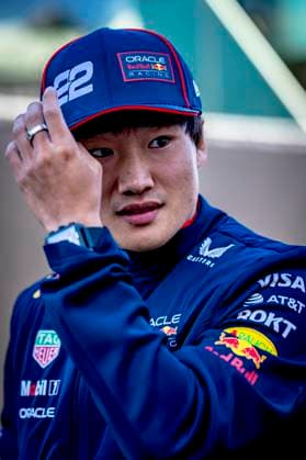 Formule 1 driver Yuki Tsunoda of Red Bull Racing during the match Formula 1 Zandvoort friday 2025, free practice at the Formula 1 circuit Zandvoort for the Formula One Zandvoort friday 2025 season 2025-2026 in ZANDVOORT, Netherlands on 29 august 2025, (photo by Marcel van Dorst EYE4images DeFodi Images) DATUM AANPASSEN!!!!!!!
