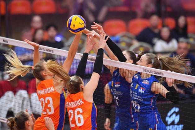 FIVB Volleyball Women™s World Championship, WM, Weltmeisterschaft 2025 Aleksandra Uzelac 15 of Serbia is in action during the FIVB Volleyball Women s World Championship 2025 round of 16 between the Netherlands and Serbia at Indoor Stadium Hua-Mak in Bangkok, Thailand, on August 29, 2025. Bangkok Thailand  Copyright: xVachiraxVachirax originalFilename:kalong-volleyba160101_npMld.jpg