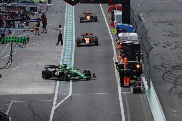 FORMULA 1 HEINEKEN DUTCH GRAND PRIX 2025 29.08.2025, Circuit Park Zandvoort, Zandvoort, FORMULA 1 HEINEKEN DUTCH GRAND PRIX 2025 , im Bild Nico Hülkenberg (DEU), Stake F1 Team Kick Sauber, Oscar Piastri (AUS), McLaren F1 Team, Lando Norris (GBR)