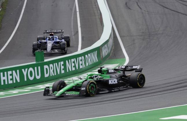 FORMULA 1 HEINEKEN DUTCH GRAND PRIX 2025 29.08.2025, Circuit Park Zandvoort, Zandvoort, FORMULA 1 HEINEKEN DUTCH GRAND PRIX 2025 , im Bild Nico Hülkenberg (DEU), Stake F1 Team Kick Sauber, Alexander Albon (GBR), Atlassian Williams Racing