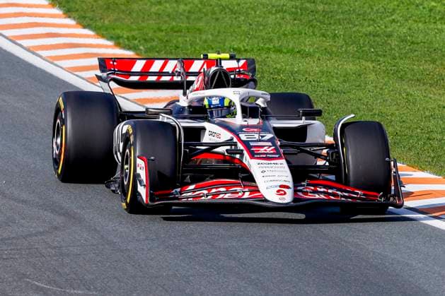Oliver Bearman of the United Kingdom and Haas F1 Team during the Free Practice of the Formula 1 Heineken Dutch Grand Prix 2025 on Day 1 at Circuit Zandvoort on August 29, 2025 in Zandvoort, Netherlands. (Photo by Marcel ter Bals DeFodi Images)