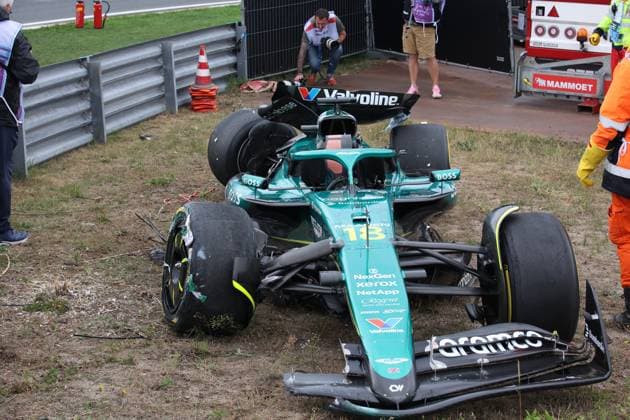 29.08.2025, Circuit Park Zandvoort, Zandvoort, FORMULA 1 HEINEKEN DUTCH GRAND PRIX 2025 , im Bild Unfall von Lance Stroll (CAN), Aston Martin Aramco Cognizant Formula One Team (Photo by Alessandro Martellotta Hasan Bratic DeFodi Images)