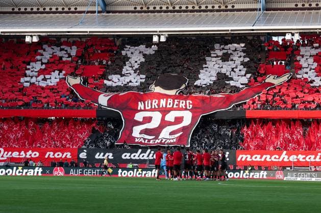 Choreo Choreografie Choreography der Nuernberger Fans vor dem Spiel, Mannschaftskreis, 1. FC Nuernberg vs. SC Paderborn 07, DFL, 2. Bundesliga, Saison 2025 2026, Max-Morlock-Stadion, 4. Spieltag, Hinrunde, 29.08.2025 DFB regulations prohibit any use of photographs as image sequences and or quasi-video Nuernberg Bayern Deutschland