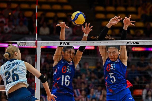 Japan v Thailand - FIVB Women’s World Volleyball Championship BANGKOK, THAILAND - AUGUST 29: Thatdao Nuekjang (5) and Pimpichaya Kokram (16) of Thailand in action during the FIVB Women’s World Volleyball Championship match between Japan and Thailand at Huamark Indoor Stadium in Bangkok, Thailand, on August 29, 2025. Mustafa Hatipoglu Anadolu Banghok Thailand. Editorial use only. Please get in touch for any other usage.  Copyright: x2025xAnadoluxMustafaxHatipoglux