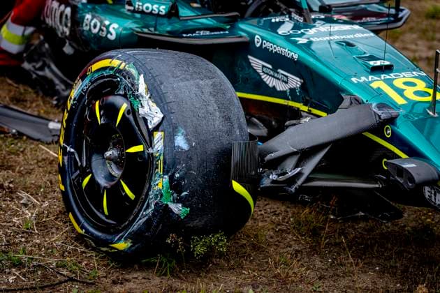 Formule 1 driver Lance Stroll of Aston Martin crashed with his car during the match Formula 1 Zandvoort friday 2025, free practice at the Formula 1 circuit Zandvoort for the Formula One Zandvoort friday 2025 season 2025-2026 in ZANDVOORT, Netherlands on 29 august 2025, (photo by Marcel van Dorst EYE4images DeFodi Images) DATUM AANPASSEN!!!!!!!
