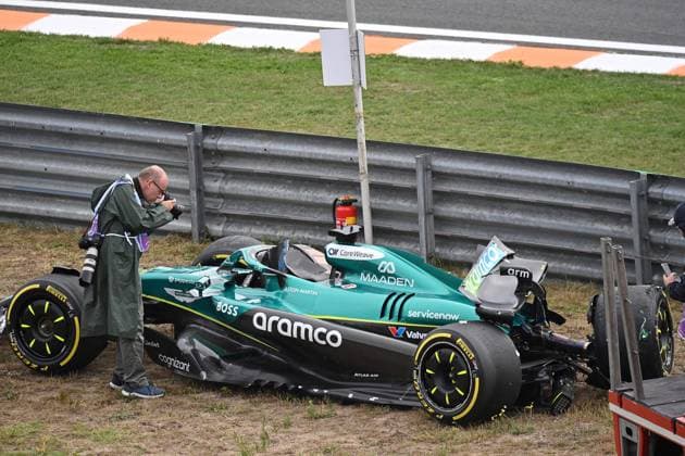 29.08.2025, xrarjax, Motorsport FIA Formel 1, 2025 Dutch Grand Prix v.l. Unfall von Lance Stroll (Aston Martin) Startnummer 18 (DFL DFB REGULATIONS PROHIBIT ANY USE OF PHOTOGRAPHS as IMAGE SEQUENCES and or QUASI-VIDEO) Zandvoort