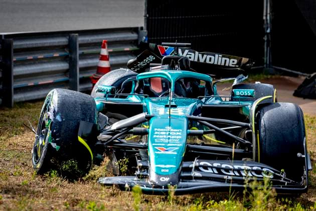 Formule 1 driver Lance Stroll of Aston Martin crashes with his car during the match Formula 1 Zandvoort friday 2025, free practice at the Formula 1 circuit Zandvoort for the Formula One Zandvoort friday 2025 season 2025-2026 in ZANDVOORT, Netherlands on 29 august 2025, (photo by Marcel van Dorst EYE4images DeFodi Images)