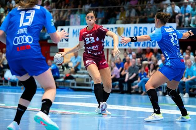 Handball: Bundesliga Frauen, Union Neckarsulm - HSG Bensheim Auerbach Lucie-Marie Kretzschmar (HSG Bensheim) Neckarsulm Ballei Baden-Württemberg Deutschland