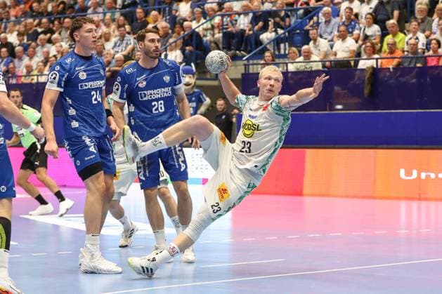 29.08.2025, xgox, Handball - Daikin HBL TBV Lemgo-Lippe - SC Magdeburg emspor, v.l. Magnus Saugstrup (Magdeburg, 23) wirft Tor, Torschuetze, erzielt Tor, Treffer, scores the goal Lemgo