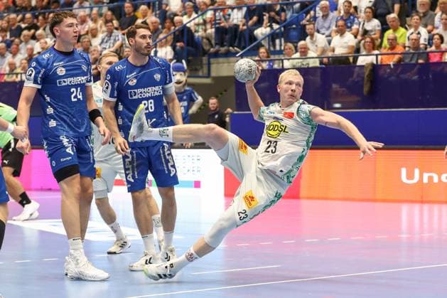 29.08.2025, xgox, Handball - Daikin HBL TBV Lemgo-Lippe - SC Magdeburg emspor, v.l. Magnus Saugstrup (Magdeburg, 23) wirft Tor, Torschuetze, erzielt Tor, Treffer, scores the goal Lemgo