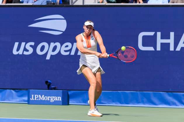 August 29, 2025, Flushing Meadows, New York, USA: Elena Rybakina hits a double backhand return during a match against Emma Raducanu on Day 6 of the 2025 US Open at USTA Billie Jean King National Tennis Center on Friday August 29, 2025 in the Flushing neighborhood of the Queens borough of New York City. JAVIER ROJAS PI Flushing Meadows USA - ZUMAp124 20250829_zaa_p124_022 Copyright: xJavierxRojasx
