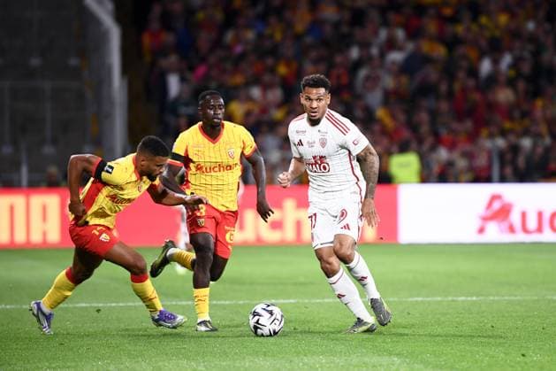 RC Lens v Stade Brestois 29 - Ligue 1 McDonald s 2025 2026 77 Kenny LALA (sb29) during the Ligue 1 McDonald s match between Lens and Brest at Stade Bollaert-Delelis on August 29, 2025 in Lens, France. Lens France  Copyright: xFEPx 776348119