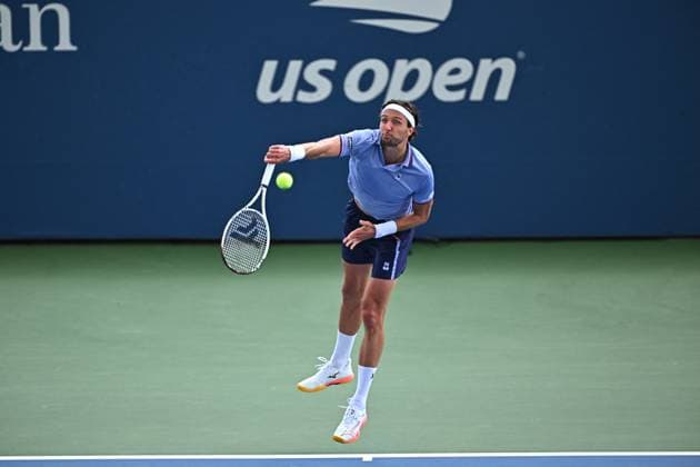 US Open - Arthur Rinderknech Arthur Rinderknech (FRA) during his third round match at the 2025 US Open at Billie Jean National Tennis Center in New York City, NY, USA, on August 29, 2025. Photo by Corinne Dubreuil ABACAPRESS.COM New York City United States  Copyright: xDubreuilxCorinne ABACAx