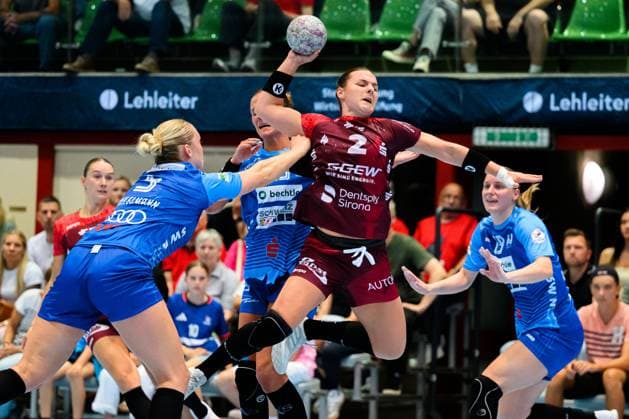 Handball: Bundesliga Frauen, Union Neckarsulm - HSG Bensheim Auerbach Mareike Thomaier (Bensheim) Neckarsulm Ballei Baden-Württemberg Deutschland
