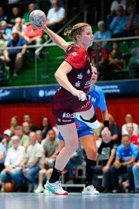 Handball: Bundesliga Frauen, Union Neckarsulm - HSG Bensheim Auerbach Nina Engel (HSG Bensheim) Neckarsulm Ballei Baden-Württemberg Deutschland