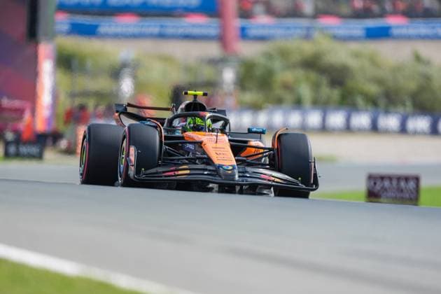 2025-08-30 F1 - Heineken Dutch GP - Third Practice Session ZANDVOORT, NETHERLANDS - AUGUST 30: Lando Norris of McLaren competing in the Third Practice Session during F1 - Heineken Dutch GP on August 30, 2025 in Zandvoort, Netherlands. Zandvoort Netherlands Content not available for redistribution in The Netherlands directly or indirectly through any third parties. Copyright: xAndrexWeeningx