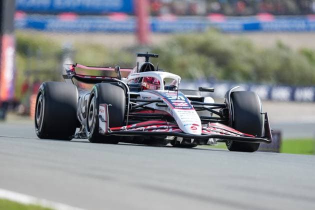 2025-08-30 F1 - Heineken Dutch GP - Third Practice Session ZANDVOORT, NETHERLANDS - AUGUST 30: Esteban Ocon of Haas competing in the Third Practice Session during F1 - Heineken Dutch GP on August 30, 2025 in Zandvoort, Netherlands. Zandvoort Netherlands Content not available for redistribution in The Netherlands directly or indirectly through any third parties. Copyright: xAndrexWeeningx