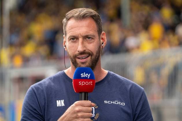 Mitch Kniat (Chef-Trainer DSC Arminia Bielefeld) GER, Eintracht Braunschweig gegen DSC Arminia Bielefeld, Fussball, 2. Bundesliga, 4. Spieltag, Spielzeit 2025 26, 30.08.2025 DFL REGULATIONS PROHIBIT ANY USE OF PHOTOGRAPHS AS IMAGE SEQUENCES AND OR QUASI-VIDEO GER, Eintracht Braunschweig gegen DSC Arminia Bielefeld, Fussball, 2. Bundesliga, 4. Spieltag, Spielzeit 2025 26, 30.08.2025 Braunschweig