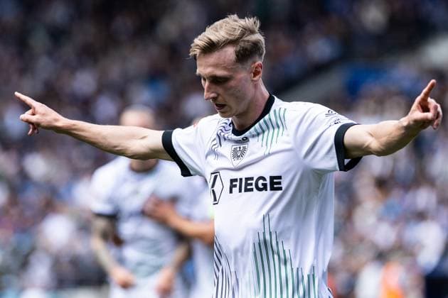 2. Fußball Bundesliga: VfL Bochum - SC Preußen Münster; 30.08.2025 SC Preußen Münster bejubeln das Tor, 1:= durch Joshua Mees (SC Preußen Münster, 8) 2. Fußball Bundesliga: VfL Bochum - SC Preußen Münster; Vonovia-Ruhrstadion, Bochum; 30.08.2025 DFL regulations prohibit any use of photographs as image sequences and or quasi video.