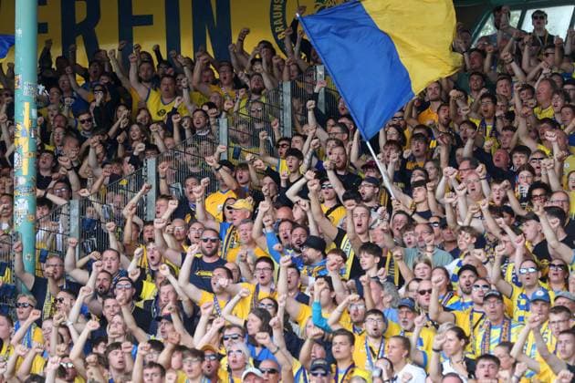 Braunschweig vs. Bielefeld, 2. BL Braunschweig, 30.08.2025, FUßBALL - Eintracht Braunschweig vs. Arminia Bielefeld, 2. BL, Saison 2025 26. Eintracht Braunschweig Fankurve Braunschweig