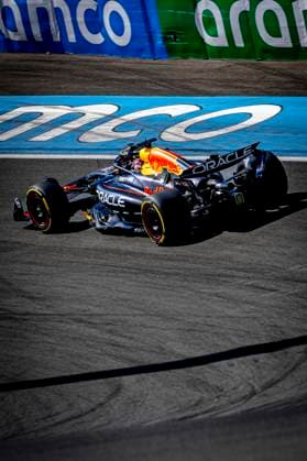 Formule 1 driver MAX Verstappen of Red Bull Racing during the match Formula 1 Zandvoort saturday 2025, free practice and qualification at the Formula 1 circuit Zandvoort for the Formula One Zandvoort saterday season 2025-2026 in ZANDVOORT, Netherlands on 30 august 2025, (photo by Marcel van Dorst EYE4images DeFodi Images)