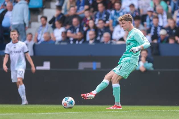 30.08.2025, 2. Bundesliga, 4. Spieltag, VfL Bochum 1848 - Preußen Münster, Torwart Johannes Schenk (Preußen Münster), Bochum Vonovia Ruhrstadion NRW Deutschland xRHR-FOTO DEx
