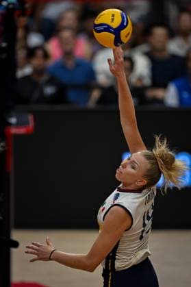 Italy v Germany - FIVB Women’s World Volleyball Championship BANGKOK, THAILAND - AUGUST 30: Sarah Luisa Fahr (19) of Italy in action during FIVB Women’s World Volleyball Championship match between Italy and Germany at Huamark Indoor Stadium in Bangkok, Thailand on August 30, 2025. Mustafa Hatipoglu Anadolu Bangkok Thailand. Editorial use only. Please get in touch for any other usage.  Copyright: x2025xAnadoluxMustafaxHatipoglux