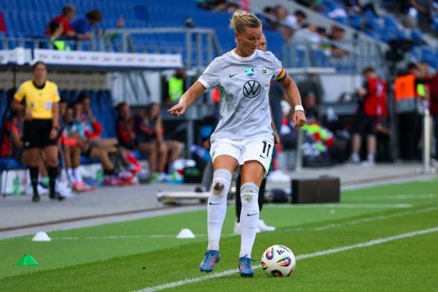 Karlsruhe, Deutschland 30. August 2025: DFB - Supercup - Frauen - 2025 2026 - FC Bayern München vs. VfL Wolfsburg Im Bild: Alexandra Popp (VfL Wolfsburg) DFB regulations prohibit any use of photographs as image sequences and or quasi-video BBBank Wildpark Baden Württemberg Copyright: xFotostandx xFantinix