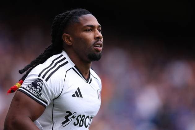 London, England, 30th August 2025. Adama TraorÃ of Fulham during the Chelsea vs Fulham Premier League match at Stamford Bridge, London. Picture credit should read: Paul Terry Sportimage EDITORIAL USE ONLY. No use with unauthorised audio, video, data, fixture lists, club league logos or live services. Online in-match use limited to 120 images, no video emulation. No use in betting, games or single club league player publications. SPI_057_PT_Chelsea_Fulham SPI-4094-0057