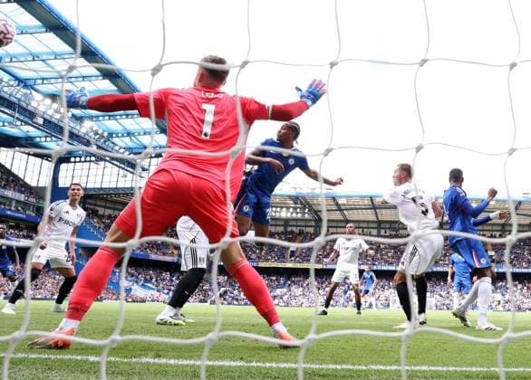 London, England, 30th August 2025. Joao Pedro of Chelsea scores to make it 1-0 during the Chelsea vs Fulham Premier League match at Stamford Bridge, London. Picture credit should read: Paul Terry Sportimage EDITORIAL USE ONLY. No use with unauthorised audio, video, data, fixture lists, club league logos or live services. Online in-match use limited to 120 images, no video emulation. No use in betting, games or single club league player publications. SPI_079_PT_Chelsea_Fulham SPI-4094-0079