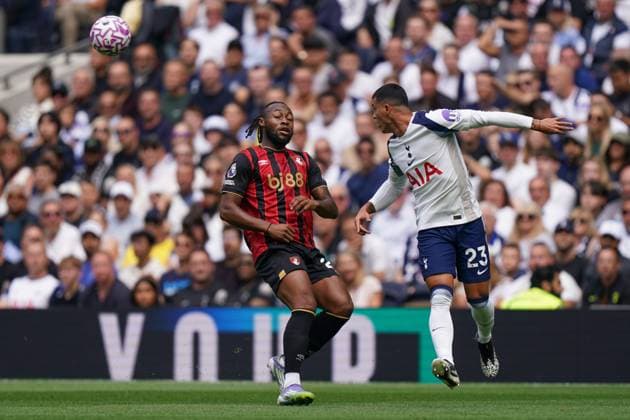 Tottenham Hotspur FC v Bournemouth FC, English Premier League Antoine Semenyo of Bournemouth and Pedro Porro of Tottenham Hotspur battling for the ball during the Tottenham Hotspur FC v Bournemouth FC English Premier League match at the Tottenham Hotspur Stadium, London, England, United Kingdom on 30 August 2025 Credit: Dylan Hepworth Every Second Media Editorial use only. All images are copyright Every Second Media Limited. No images may be reproduced without prior permission. All rights reserved. Premier League and Football League images are subject to licensing agreements with Football DataCo Limited. see https: www.football-dataco.com Copyright: xIMAGO EveryxSecondxMediax ESM-1569-0047 DylanxHepworthx xEveryxSecondxMediax
