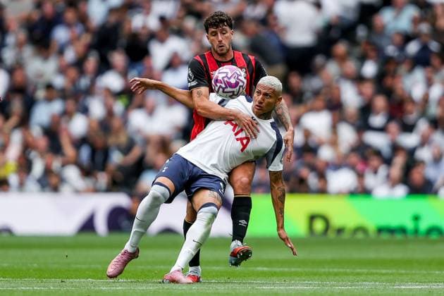 Premier League Tottenham Hotspur v Bournemouth Marcos Senesi of AFC Bournemouth battles for the ball with Richarlison of Tottenham Hotspur during the Premier League match Tottenham Hotspur vs Bournemouth at Tottenham Hotspur Stadium, London, United Kingdom, 30th August 2025 (Photo by Izzy Poles News Images) London Tottenham Hotspur Stadium United Kingdom Copyright: xIzzyxPoles NewsxImagesx