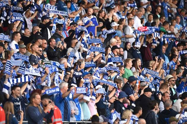 VFL Bochum Fans, Ultras, allgemein, feature, Randmotiv, Symbolfoto Fussball 2. Bundesliga, 4. Spieltag, matchday 4, VfL Bochum (BO) - SC Preussen Muenster (MS) 1-2 am 30.08.2025, Vonovia Ruhrstadion Bochum Deutschland. DFL regulations prohibit any use of photographs as image sequences and or quasi-video Â