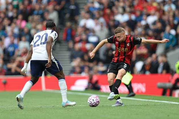 Adrien Truffert (3 Bournemouth) makes a pass while receiving pressure from Mohammed Kudus of Tottenham Hotspur during the Premier League match between Tottenham Hotspur and Bournemouth at Tottenham Hotspur Stadium in London, England (Photo by Alexander Canillas Sports Press Photo SPP) Copyright: xAlexanderxCanillas SPPx Sportspressphoto_SPR18224