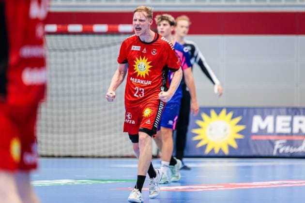 Niko Blaauw (TuS N-Luebbecke, 23) jubelt nach Torerfolg Tor GER, TuS N-Luebbecke vs. TSV Bayer Dormagen, Handball, 2. Bundesliga, 1. Spieltag, Spielzeit 2025 2026, 30.08.2025 GER, TuS N-Luebbecke vs. TSV Bayer Dormagen, Handball, 2. Bundesliga, 1. Spieltag, Spielzeit 2025 2026, 30.08.2025 Luebbecke Copyright: xEibner-Pressefoto JanxRollingerx EP_JSK