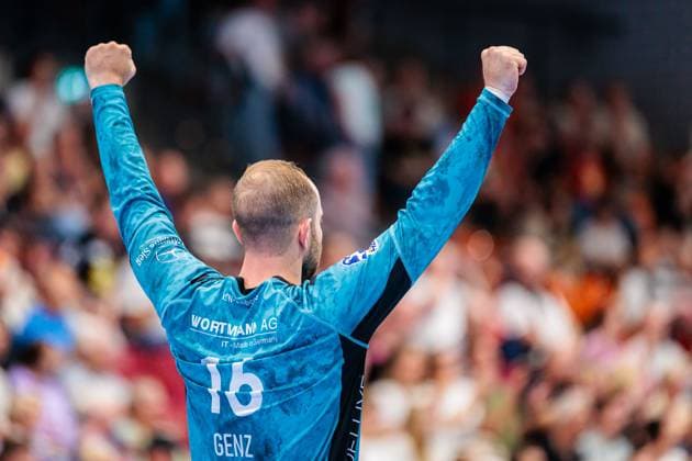 Fredrik Genz (TuS N-Luebbecke, 16) jubelt freut sich GER, TuS N-Luebbecke vs. TSV Bayer Dormagen, Handball, 2. Bundesliga, 1. Spieltag, Spielzeit 2025 2026, 30.08.2025 GER, TuS N-Luebbecke vs. TSV Bayer Dormagen, Handball, 2. Bundesliga, 1. Spieltag, Spielzeit 2025 2026, 30.08.2025 Luebbecke Copyright: xEibner-Pressefoto JanxRollingerx EP_JSK